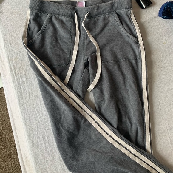 Joggers - Picture 3 of 3